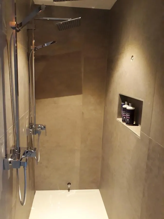 Vakantiehuis Maenhoudthoeve met zwembad en sauna Villa Oudenburg